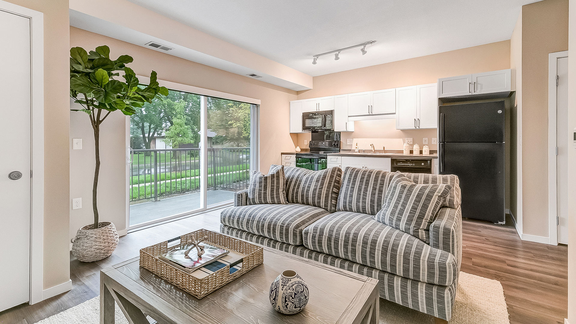Apartments for Rent in Richfield | Chamberlain Apartments